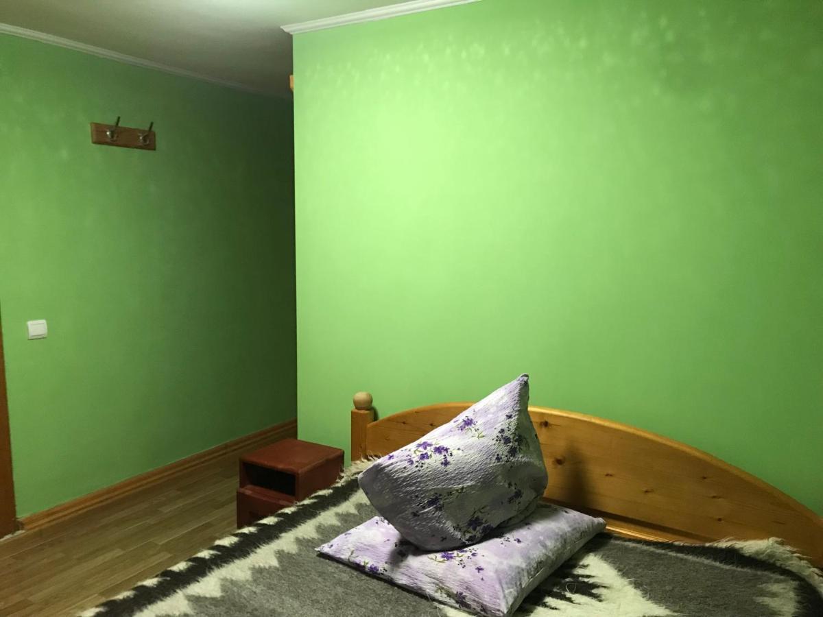 Na Gorbochku U Natali Hotell Vorochta Exteriör bild
