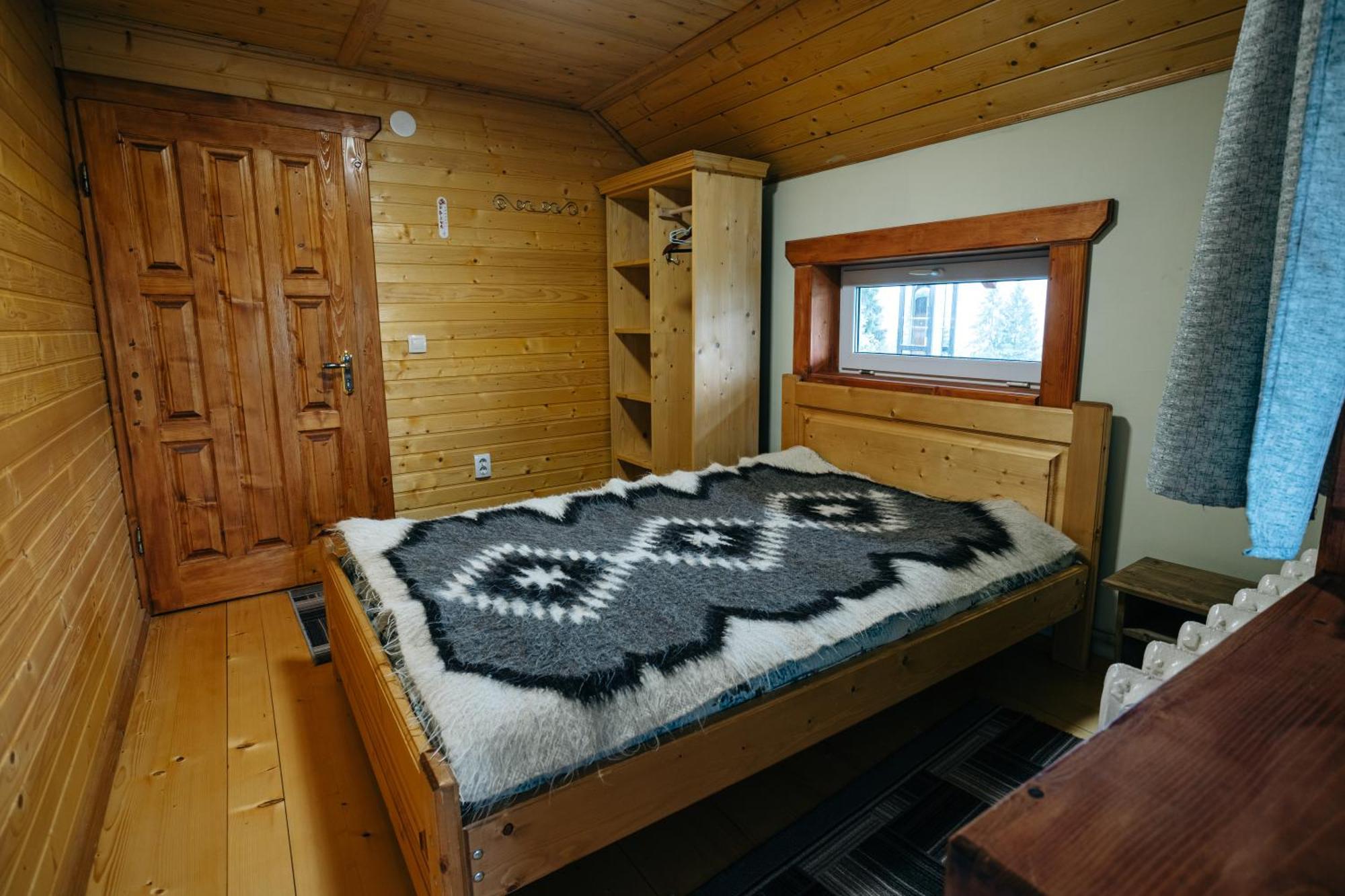 Na Gorbochku U Natali Hotell Vorochta Rum bild